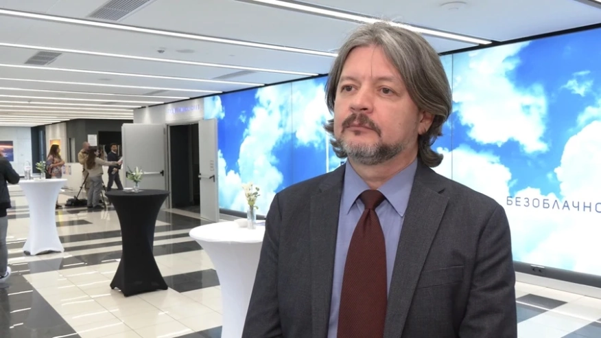 Иван Велков: Иван Велков: