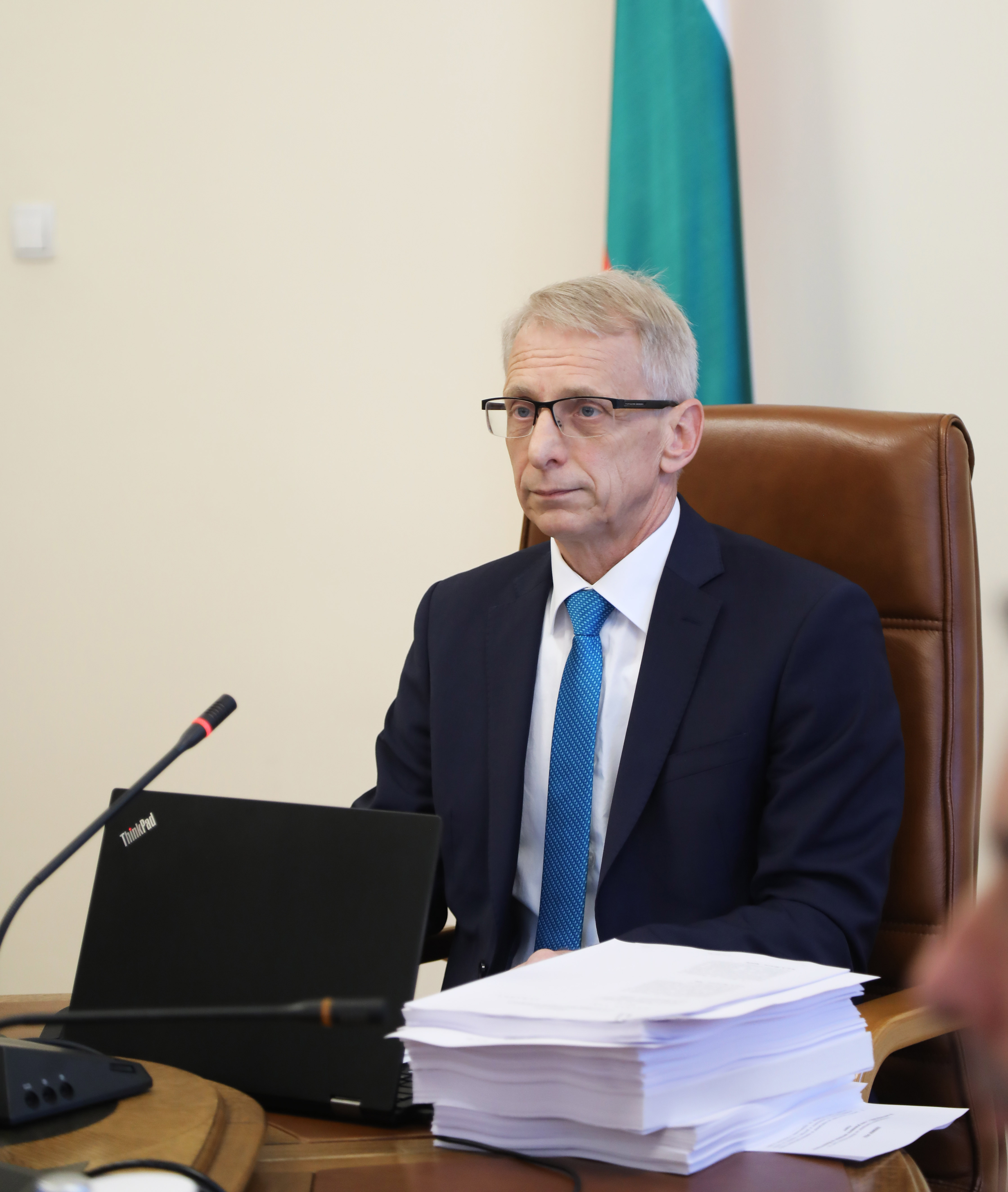 Кабинетът подкрепя освобождаването на вноса от Украйна