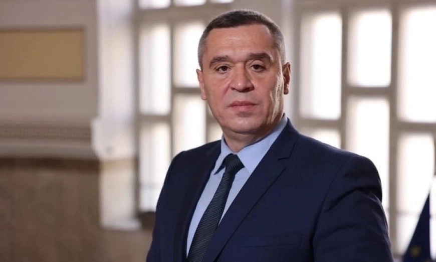 Още 6 организации се включват в подкрепата за министър Тахов